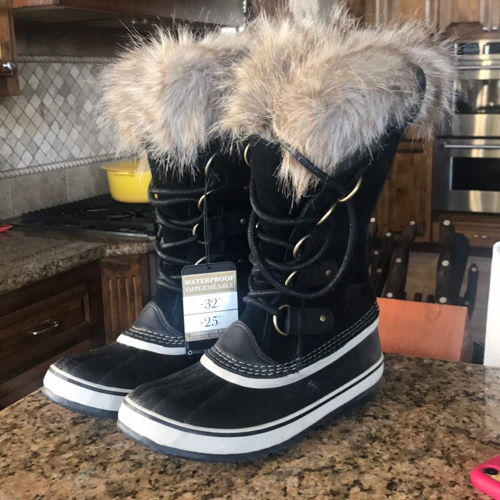 Waterproof Joan of arctic boots